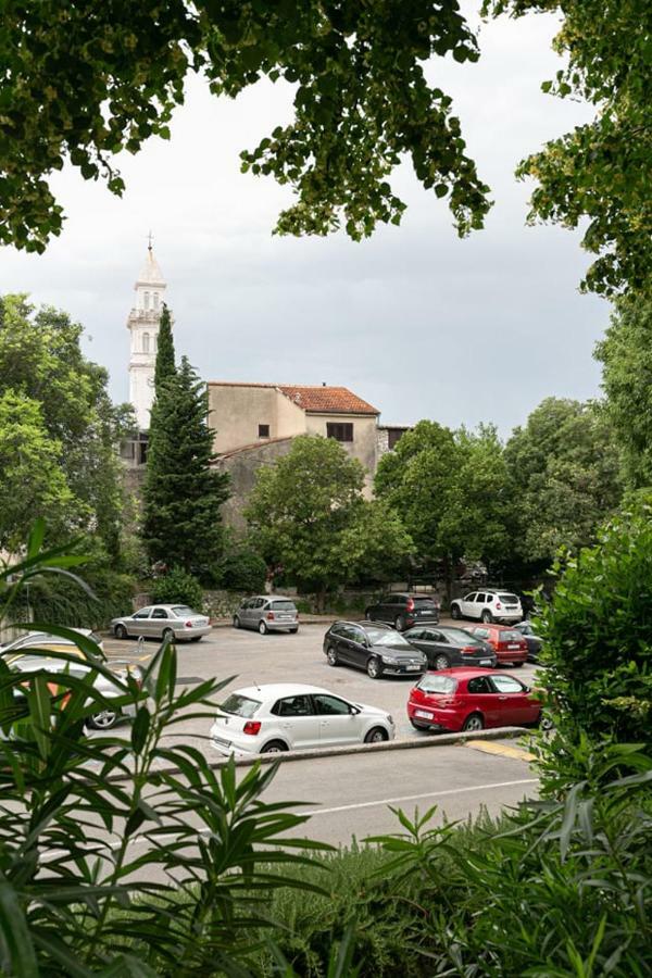 Studio Apartman Old Town Novi Vinodolski Exterior foto